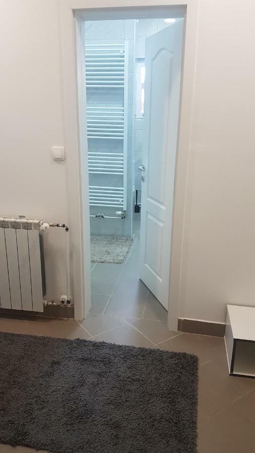 Marko Airport Rooms Velika Gorica Esterno foto