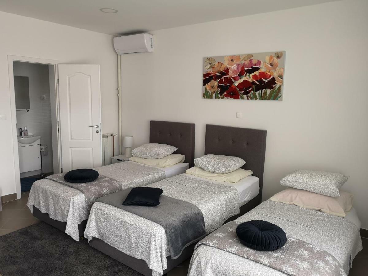 Marko Airport Rooms Velika Gorica Esterno foto
