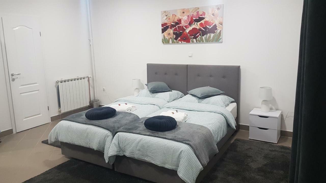 Marko Airport Rooms Velika Gorica Esterno foto
