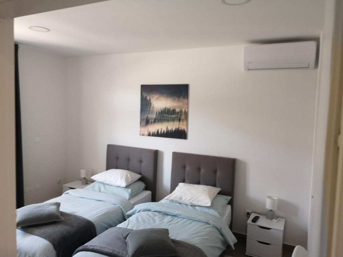Marko Airport Rooms Velika Gorica Esterno foto