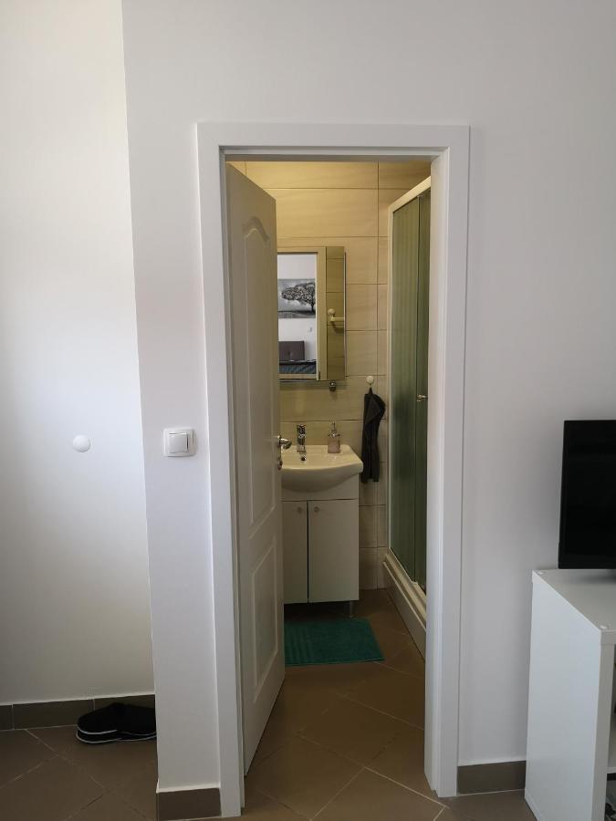 Marko Airport Rooms Velika Gorica Esterno foto